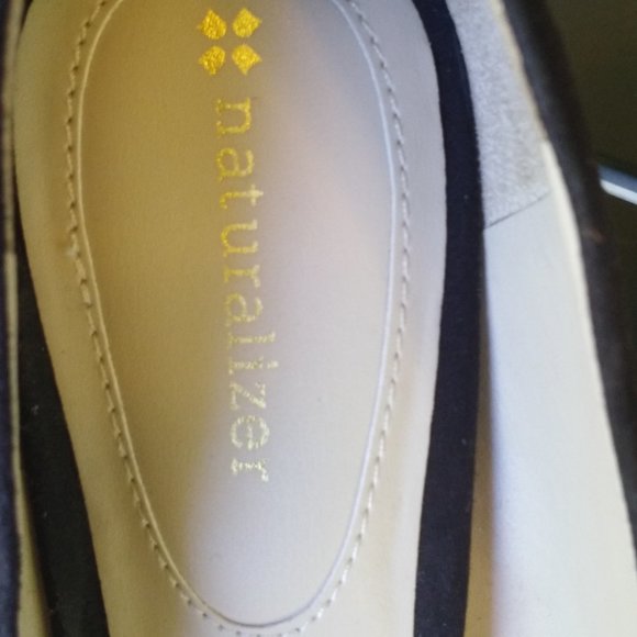 Naturalizer Marlena Womens 10M US Suede Bow With Gold, Block Heel, Black - Picture 5 of 7